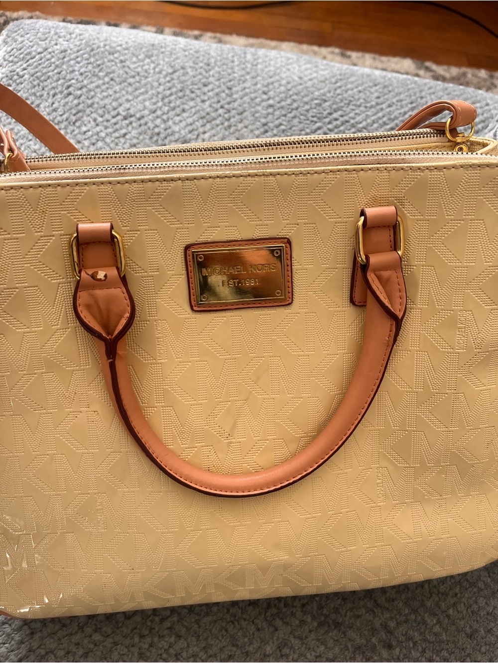 Michael Kors yellow Signature Tote Bag - Picture 6 of 6